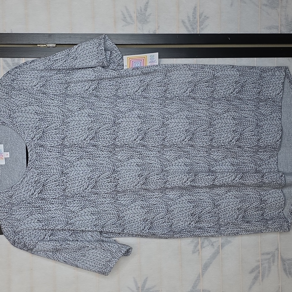 Lularoe Patrick shirt